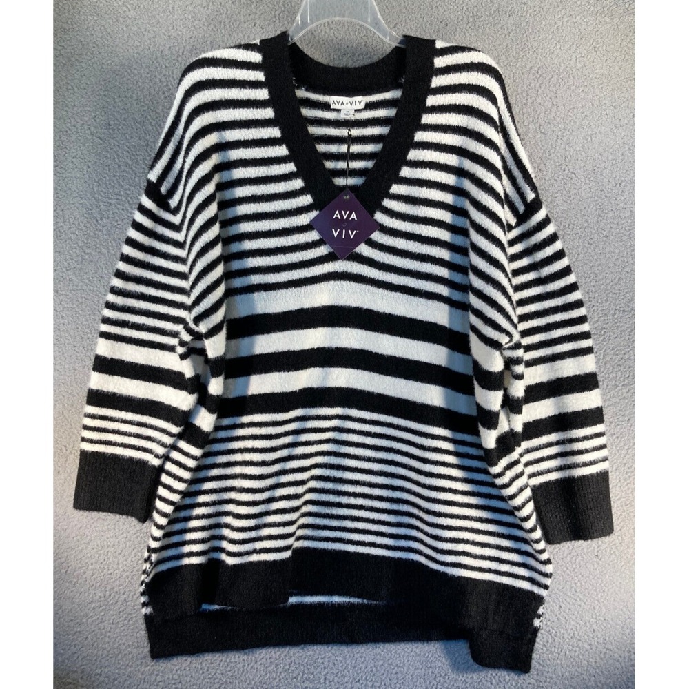 Ava & Viv Sweater Women's Plus 3X Black White Stripe V Neck Pullover Soft Fuzzy